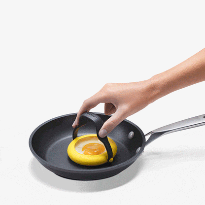 Dreamfarm Flegg Flip, Lift & Serve Over-Easy Eggs with Ease